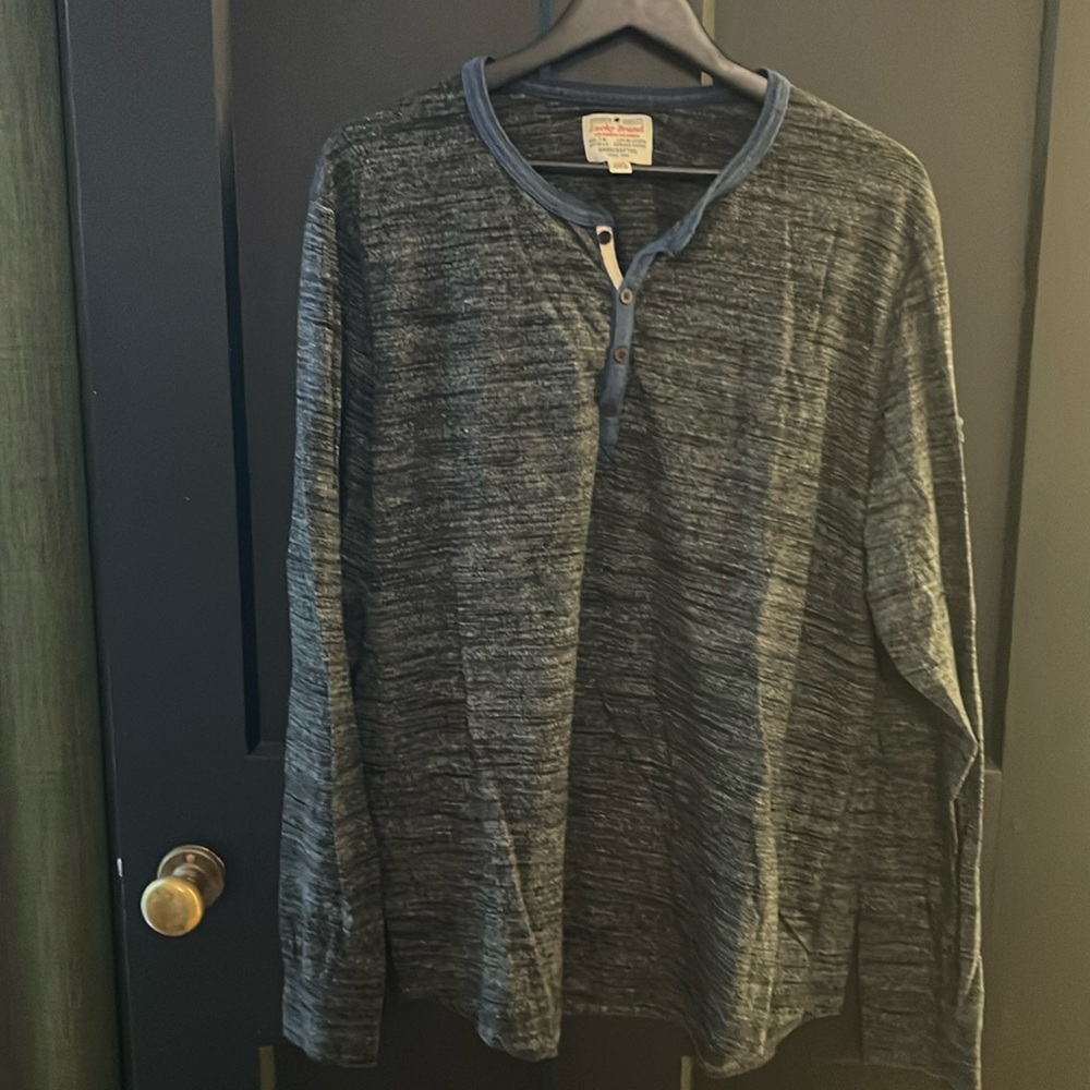 Lucky Brand sz XXL long sleeve Henley.